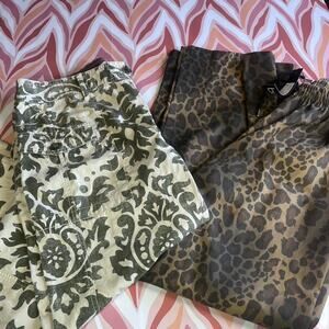 Bundle of two boyfriend jeans